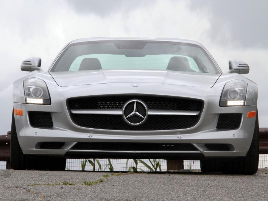  Mercedes-Benz SLS AMG 2010 года  (US) (фото 29 из 43)